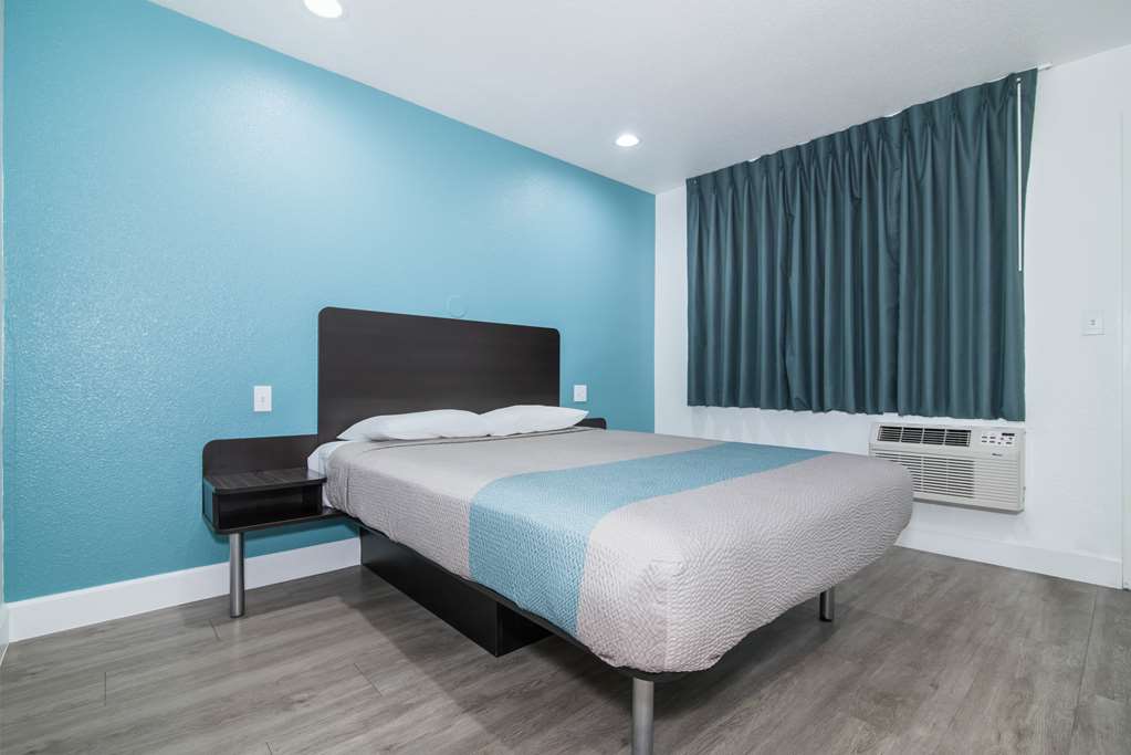 Motel 6 Moreno Valley Riverside March Air Base - photo 16