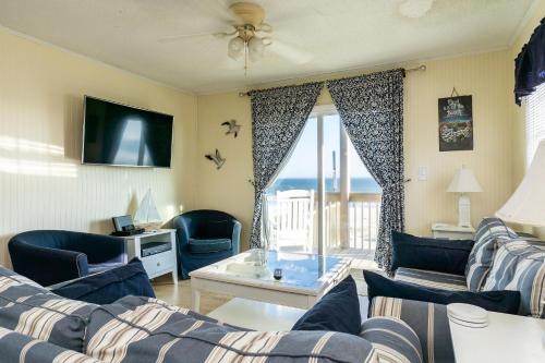 Mead Us At The Beach by Oak Island Accommodations - photo 40