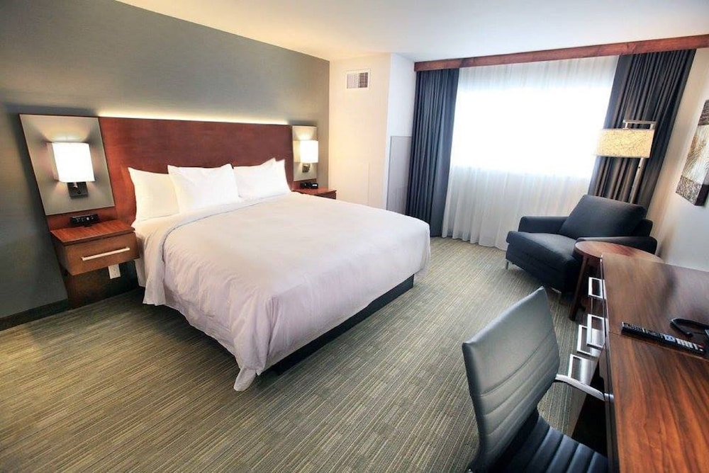 DoubleTree by Hilton Omaha Southwest - photo 8
