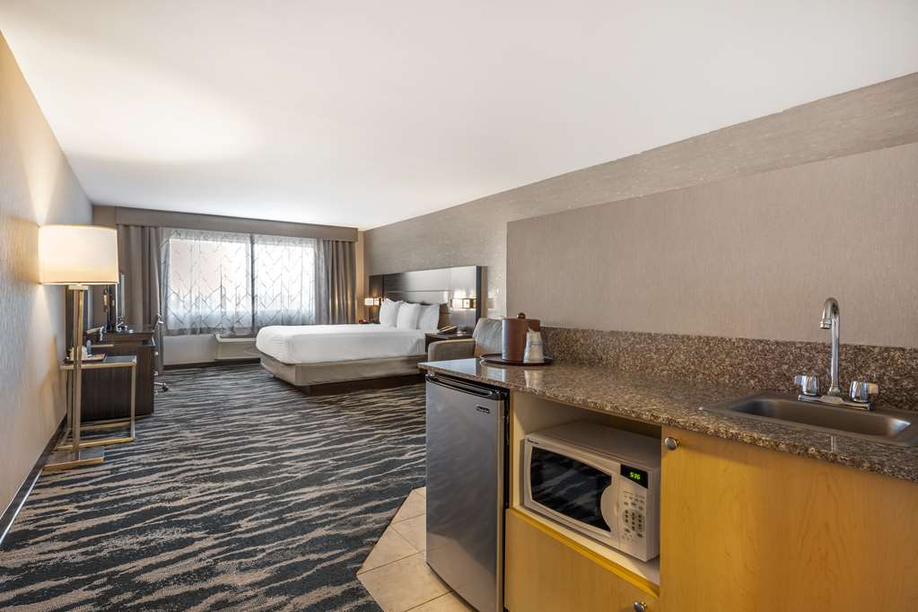 Best Western Plus North Las Vegas Inn & Suites - photo 23