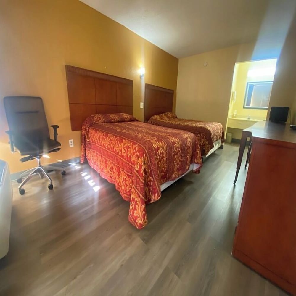 American Inn and Suites Atlanta Airport Jonesboro I 75 - photo 12