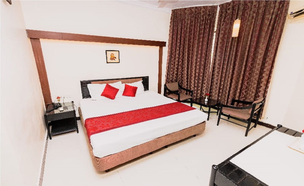 Hotel Garden - carbon neutral hotel in Panvel