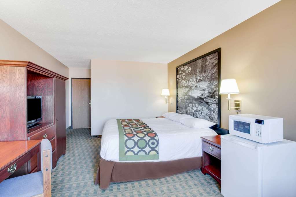 Super 8 by Wyndham Mitchell - photo 6