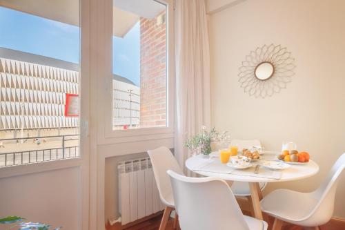 San Mames Apartment Free Parking — 4-Star Luxury Hotel in Bilbao, Spain