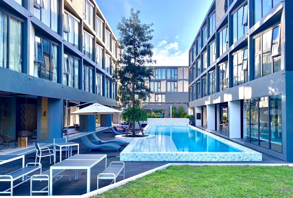 Canalis Suvarnabhumi Airport Hotel Free Shuttle From Hotel To Suvarnabhumi Airport — Lat Krabang