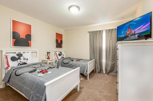 Spetacular TownHome With Private Pool close to Disney 8919PP - photo 2