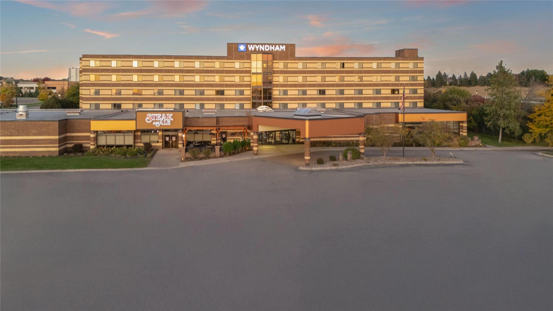 Wyndham Minneapolis South Burnsville - photo 5