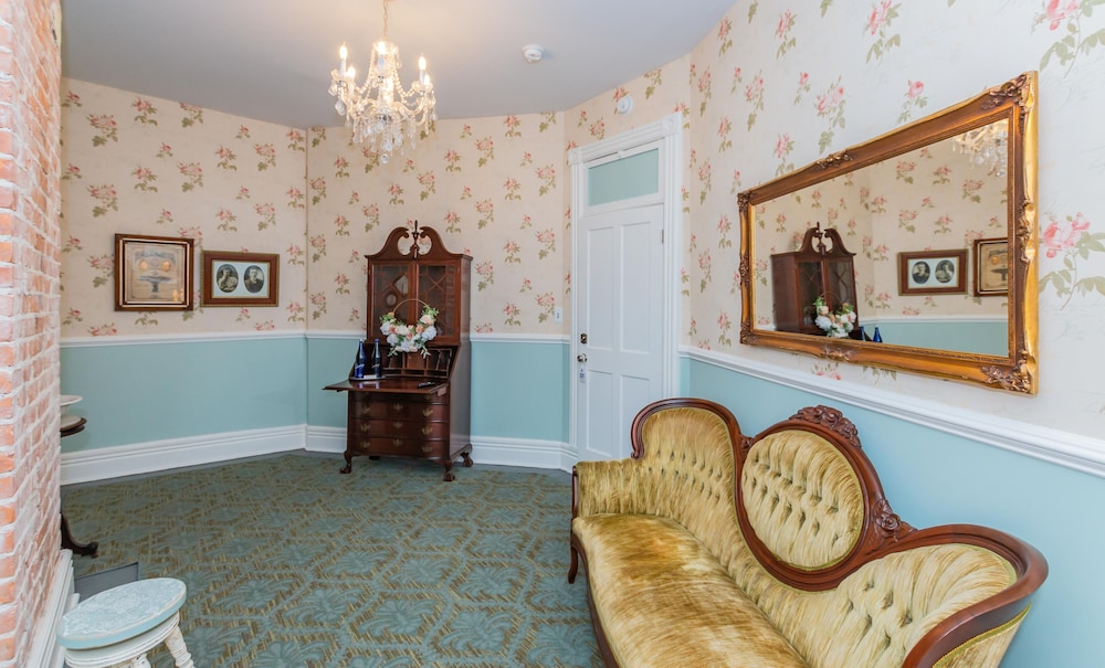 Historic Hotel Broadalbin - photo 27