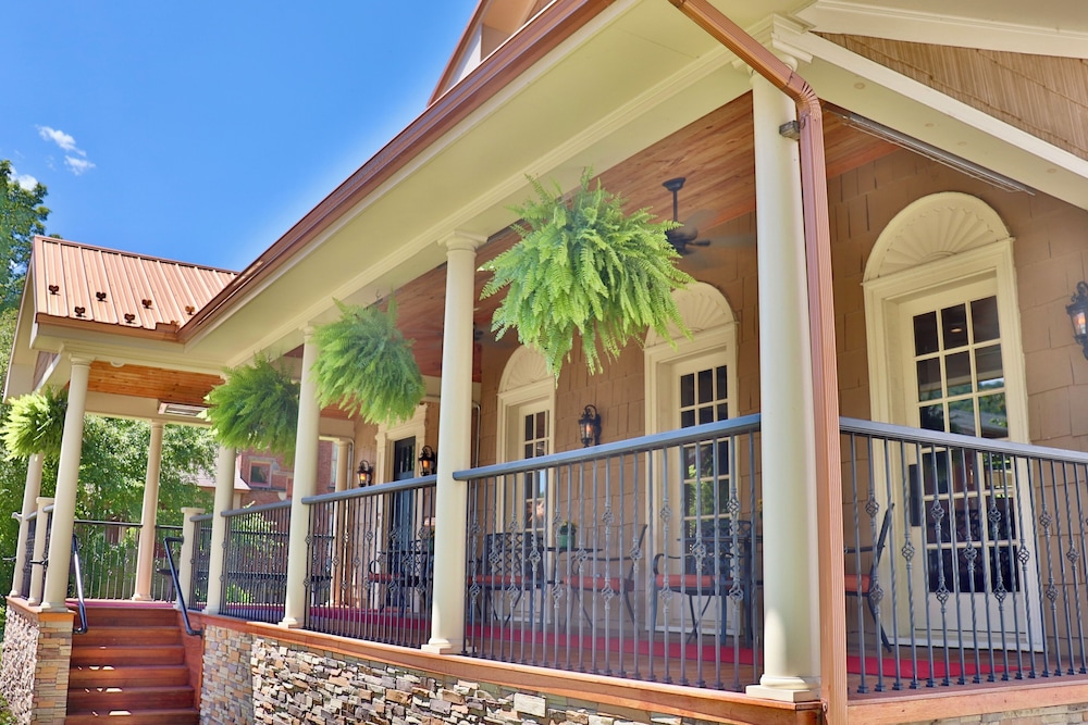 The Hygrade Inn - photo 46