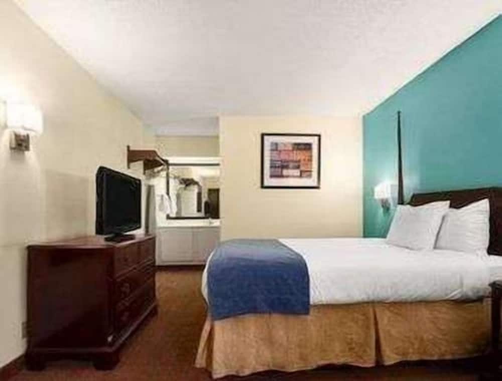 Baymont by Wyndham Florence - photo 6