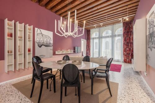 Tadomo Corte Del Cafetier — 4-Star Luxury Hotel in Venice, Italy