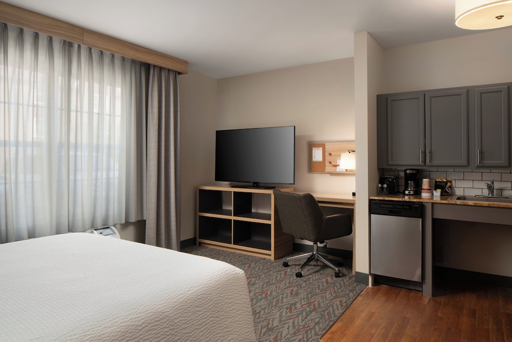 Candlewood Suites St Louis St Charles by IHG - photo 12