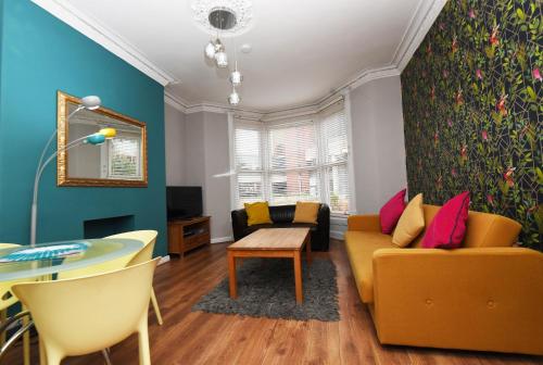 Harrogate Self Catering King's View Private Parking Overlooking H C C — 4-Star Luxury Hotel in Harrogate, United Kingdom