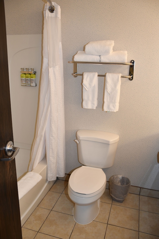 Holiday Inn Express & Suites Evanston By IHG - photo 37