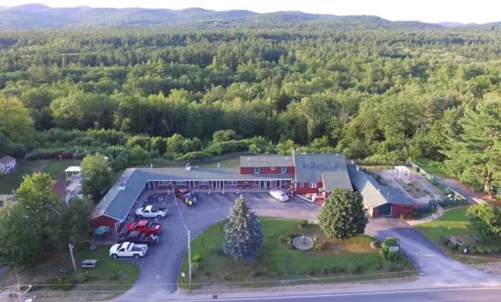 Midway Lodging - photo 2