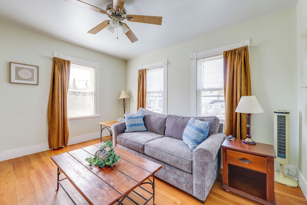 1 2 Mi To Pier Wfh Friendly Apt In Maine 21462679 — Old Orchard Beach