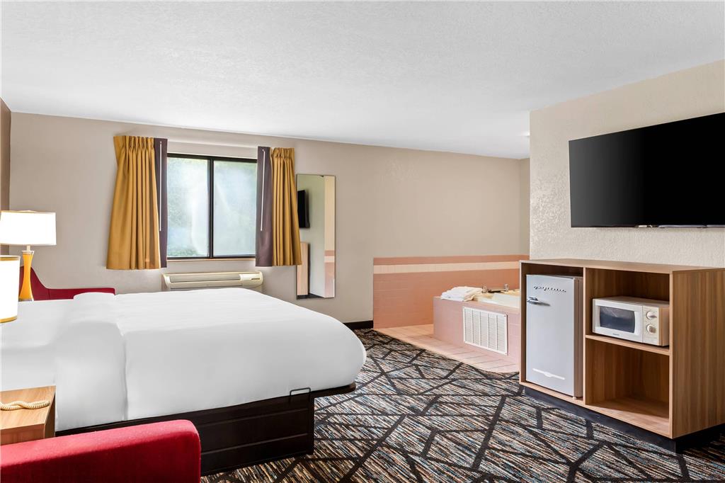 Quality Inn & Suites Howe Sturgis - photo 31