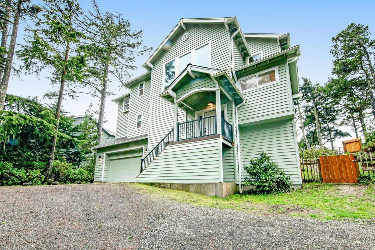 Capeside Paradise in Pacific, United States