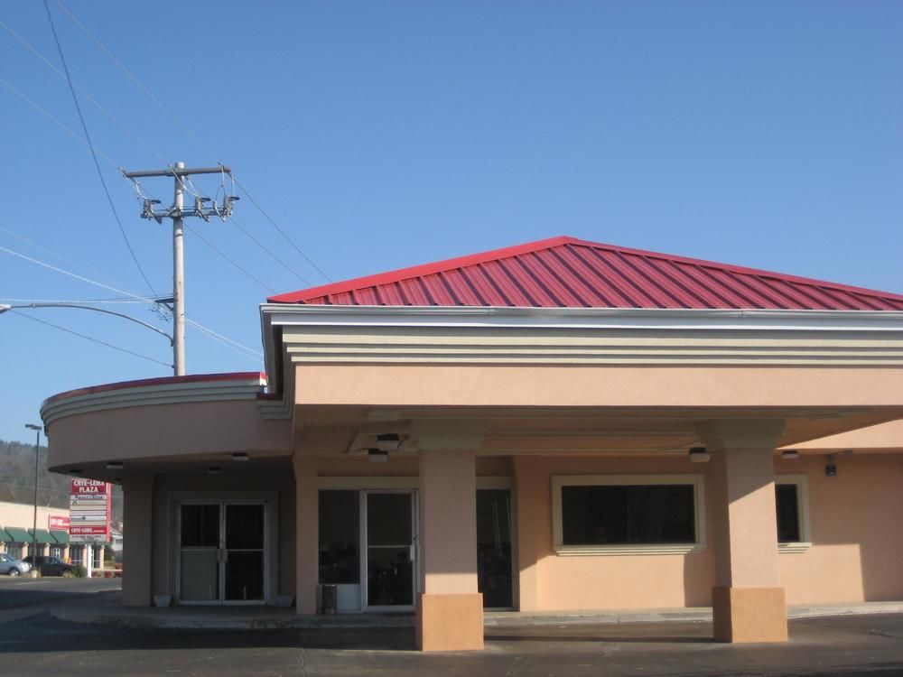 Sands Central Inn Hot Springs - photo 14