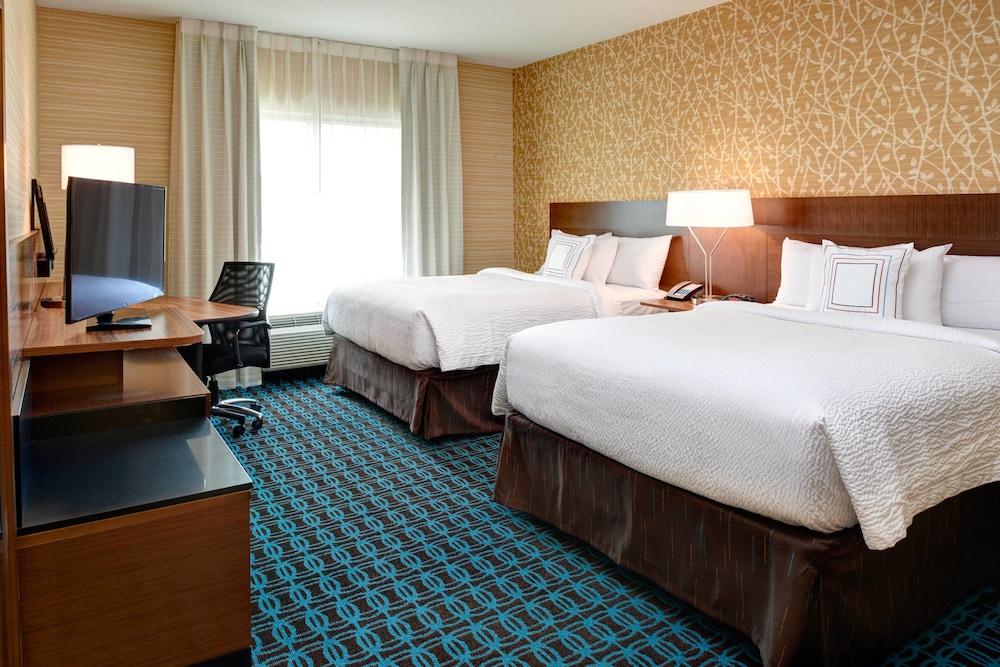 Fairfield Inn & Suites by Marriott Detroit Troy - photo 11
