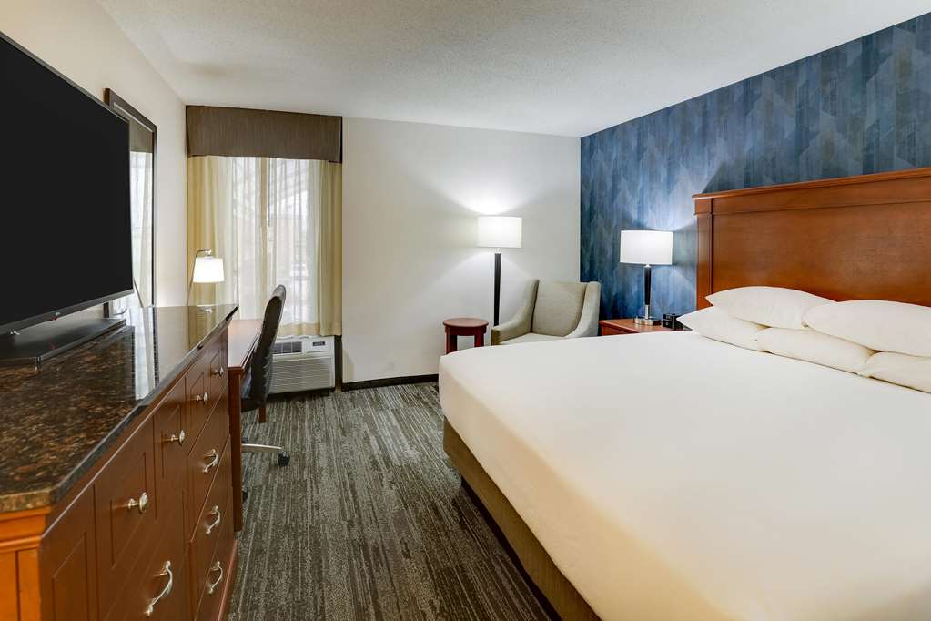 Drury Inn & Suites St. Louis St. Peters - photo 10