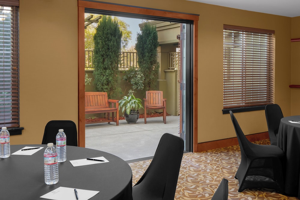 Larkspur Landing Extended Stay Suites Sunnyvale - photo 31