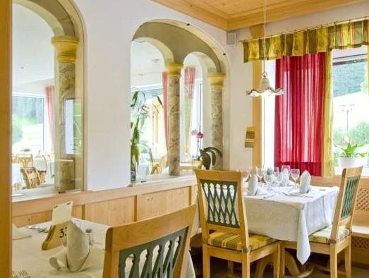 Hotel Willy - carbon neutral hotel in Sesto