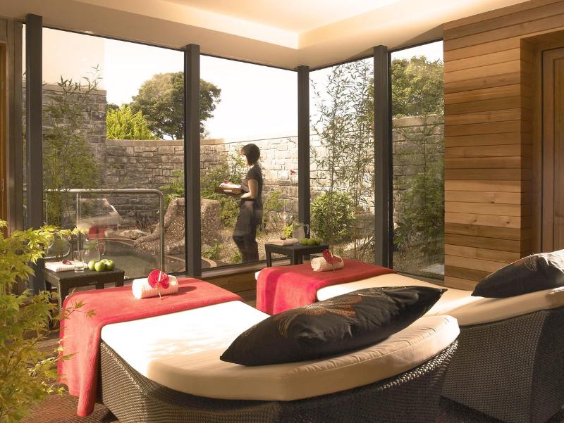 Westport Plaza Hotel Spa & Leisure