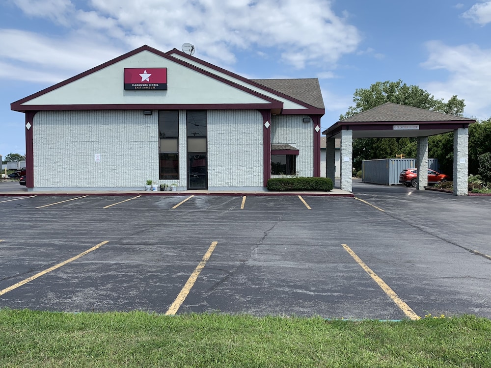 Howard Johnson East Syracuse - photo 24
