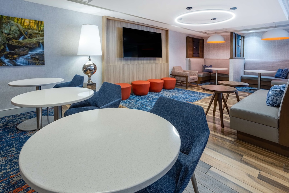Hampton Inn Harriman Woodbury - photo 35