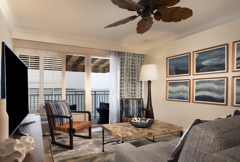 Pier House Resort & Spa - photo 35