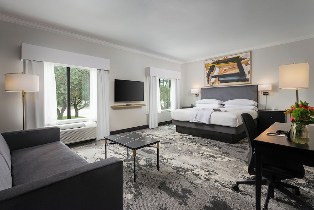 Champions Club and Hotel Houston Westchase - photo 2
