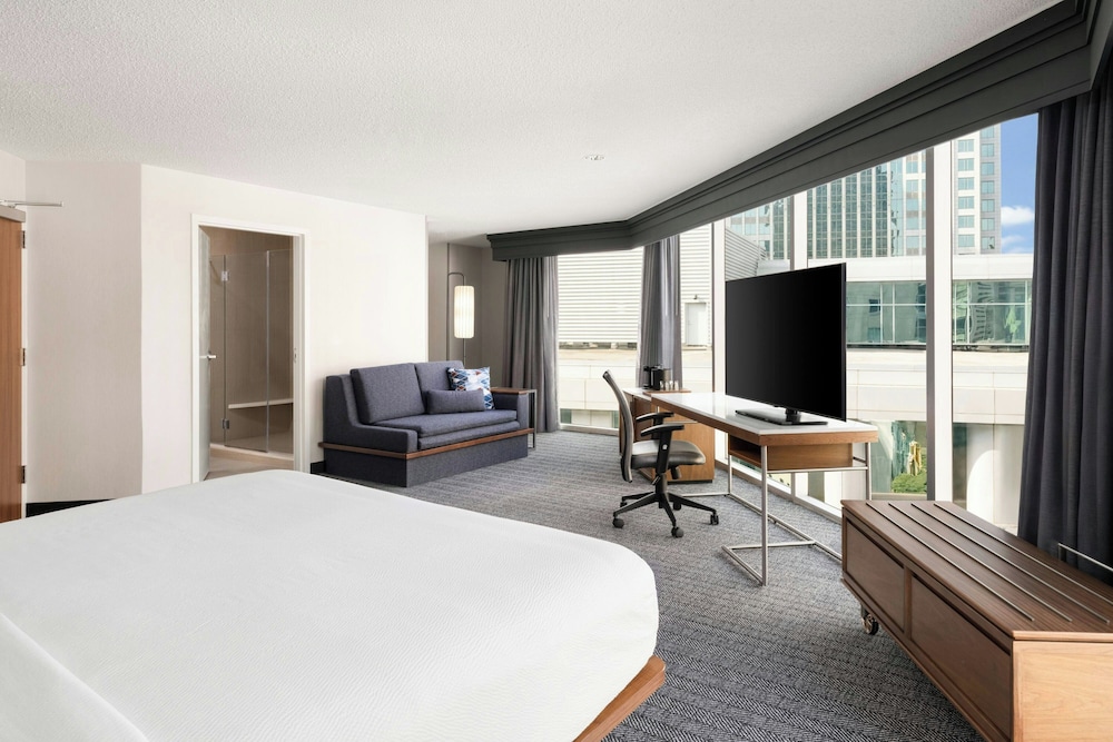 Courtyard by Marriott Charlotte City Center - photo 16