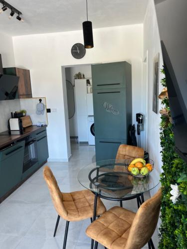 M&M tisno — 4-Star Luxury Hotel in Tisno, Croatia