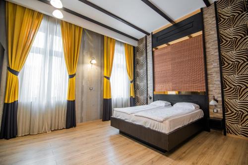 Apartamente La Teatru Safari — 4-Star Luxury Hotel in Oradea, Romania