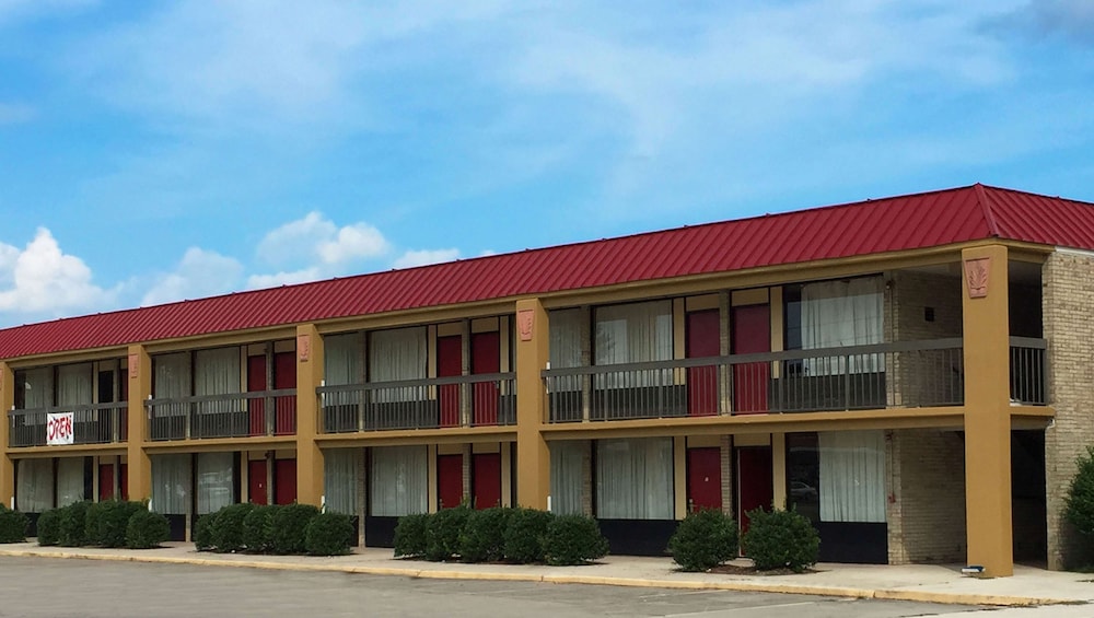 Mayfair Inn - photo 4