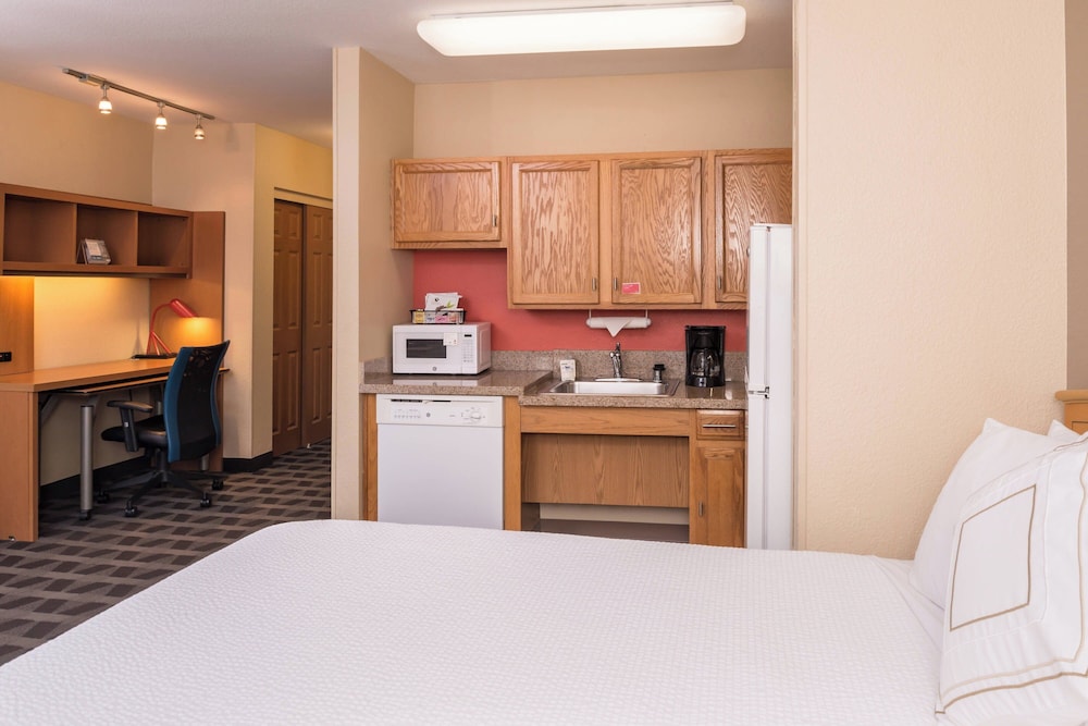 TownePlace Suites By Marriott Anaheim Maingate Near Angel Stadium - photo 17