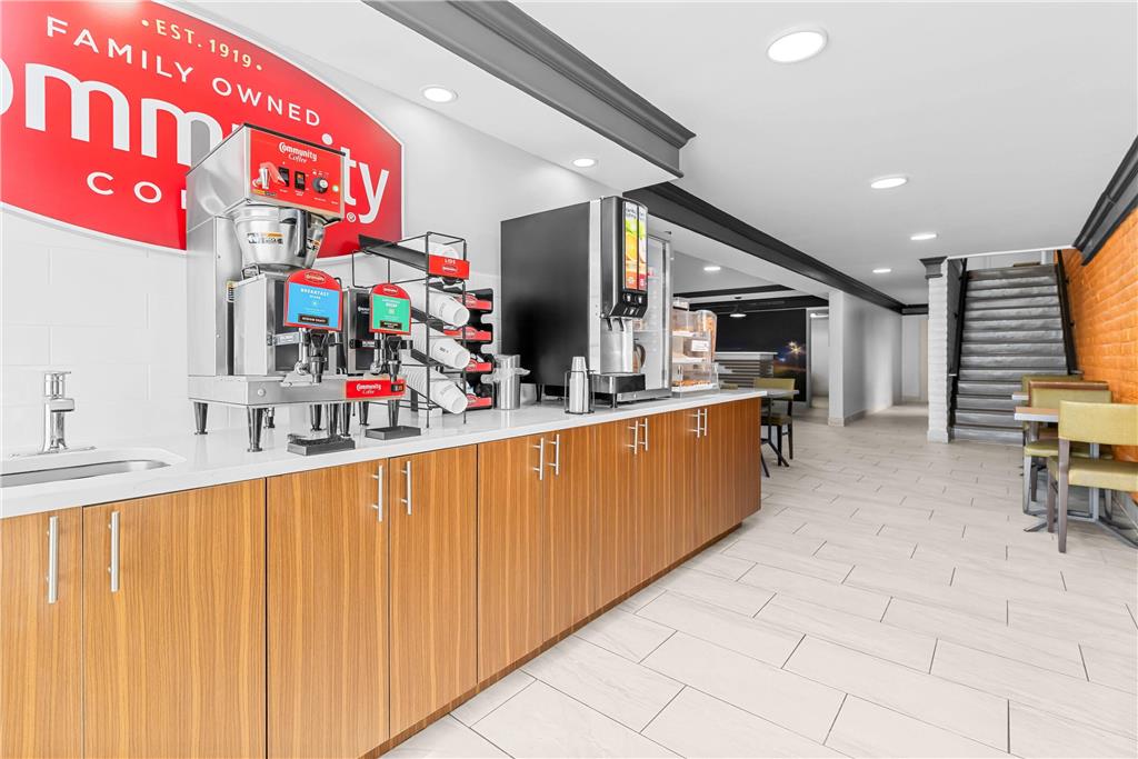 La Quinta Inn by Wyndham Huntsville Research Park - photo 33