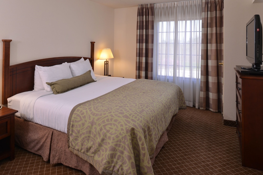 Staybridge Suites Indianapolis Airport by IHG - photo 15
