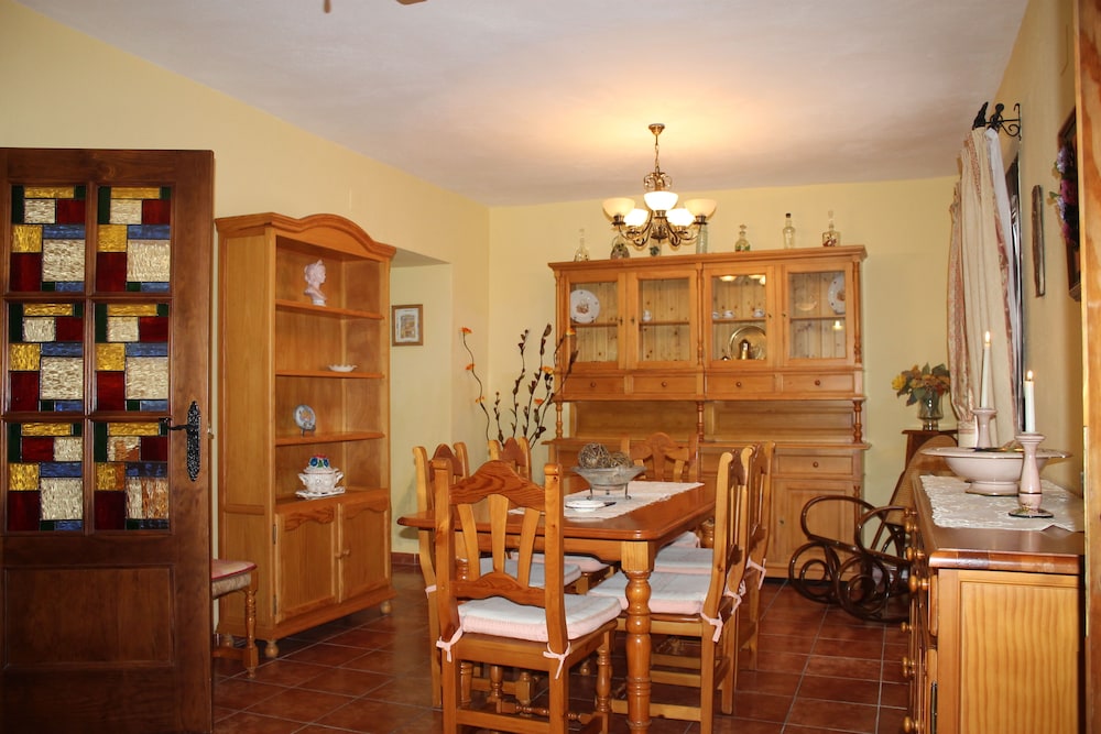 Casa Rural Posada De Benitez 9420437 — Juzcar