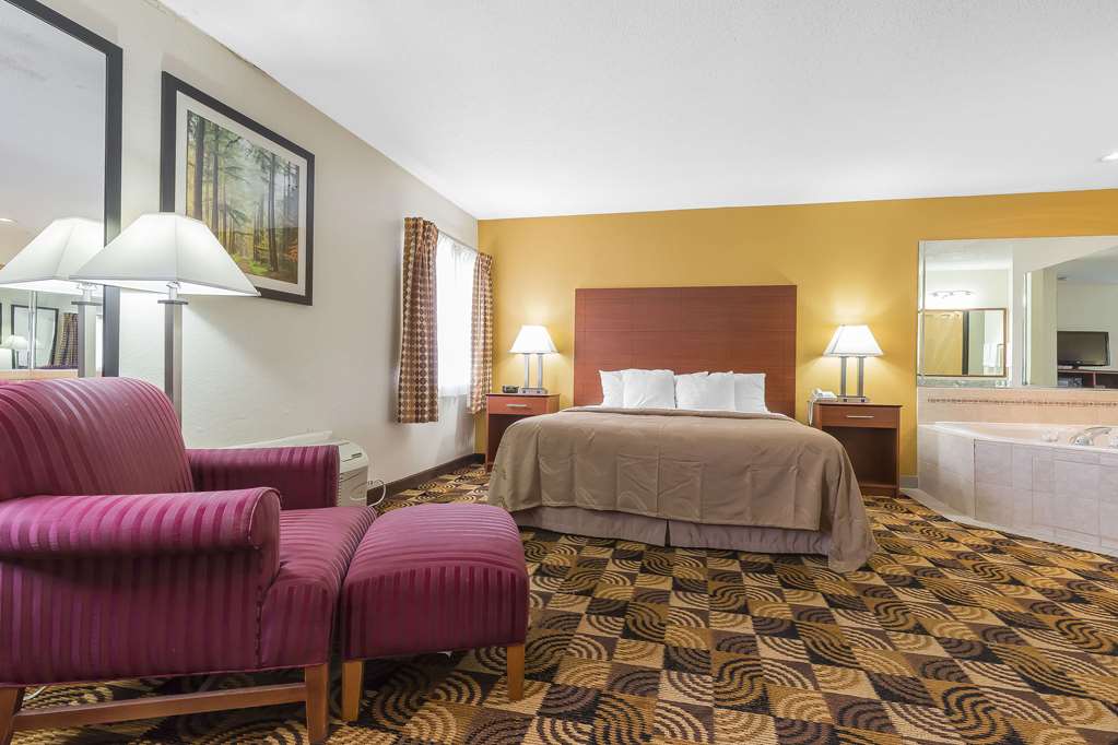 Quality Inn Sycamore DeKalb - photo 9