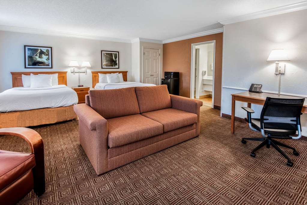 La Quinta Inn By Wyndham IH 10 West San Antonio TX - photo 23