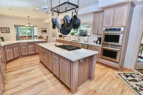 Spring Mountain Manor by Casago McCall Donerightmanagement - photo 36