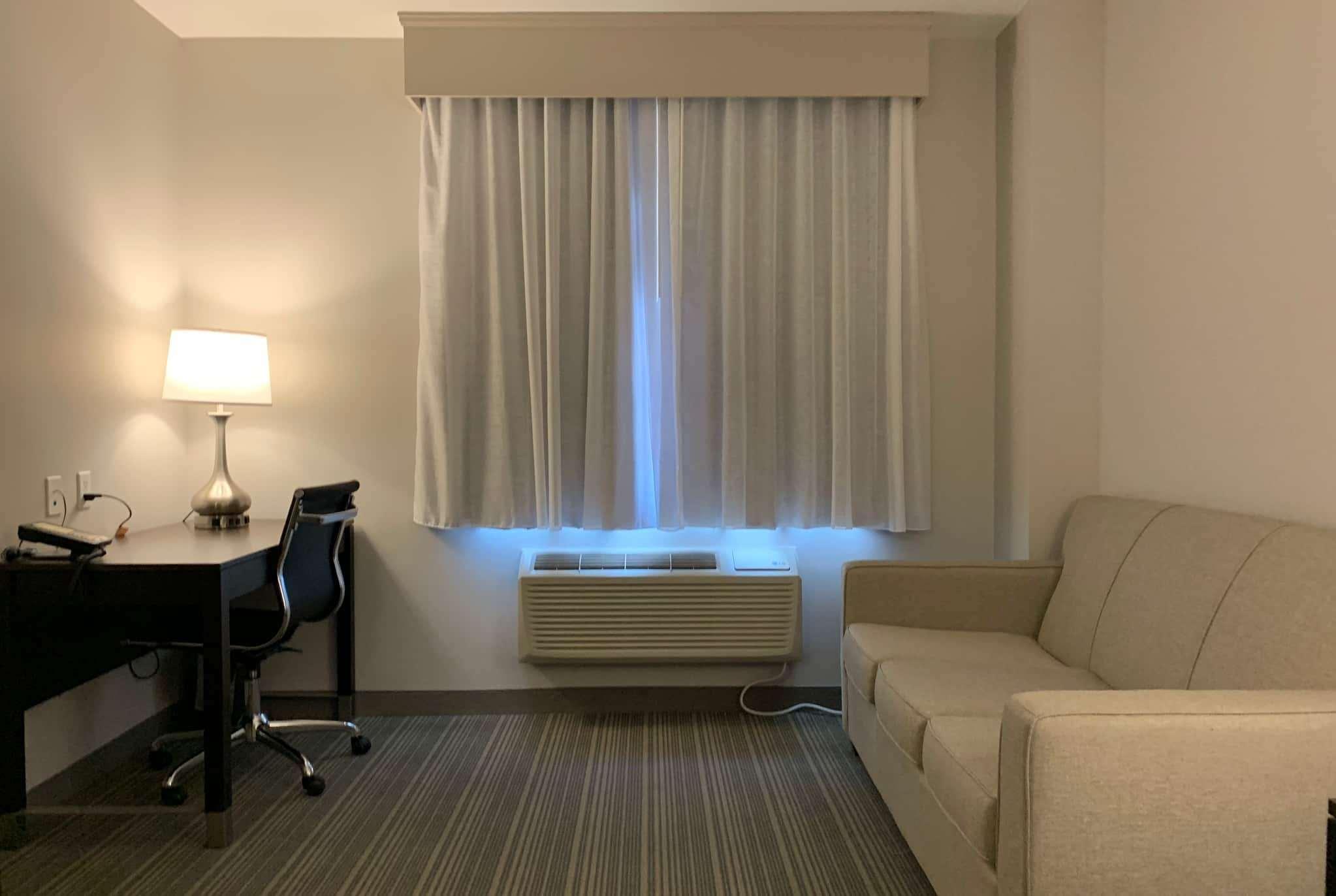 Wingate by Wyndham JFK Airport Far Rockaway - photo 8