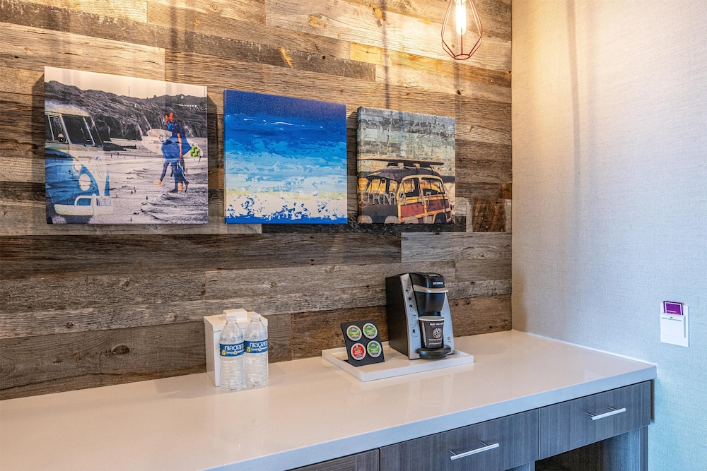 Inn at the Pier Pismo Beach Curio Collection by Hilton - photo 16