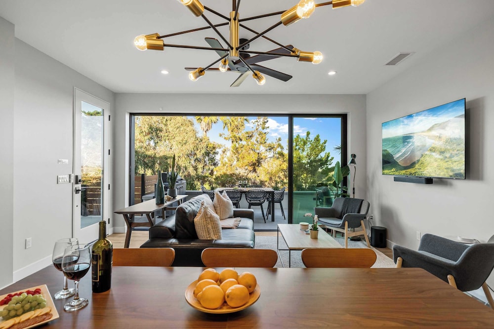 Del Mar Retreat Laundry Bbq Firepit Ac Patio 22250562 — Del Mar