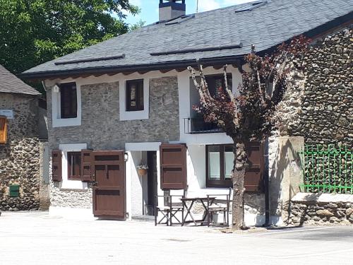 Cal Toni de Vilallobent in Puigcerda, Spain