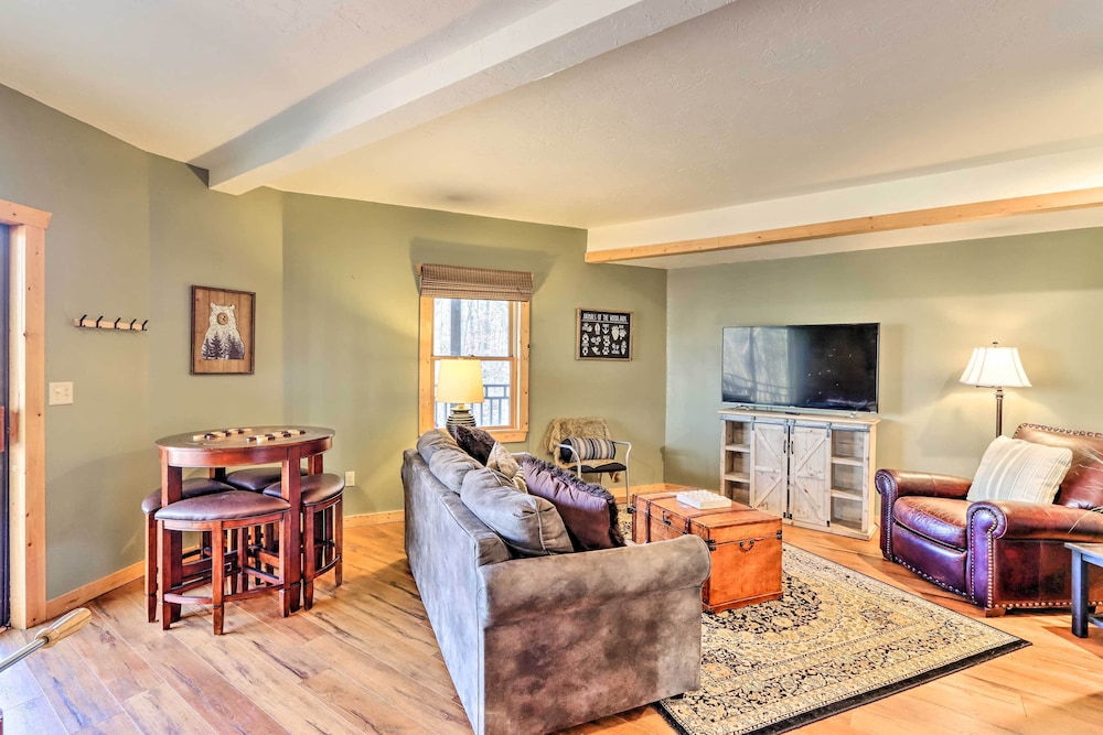Spacious Ellijay Resort Home w Hot Tub - photo 7
