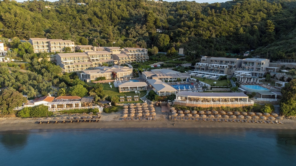 Kassandra Bay Resort Suites & Spa — Skiathos — photo 2