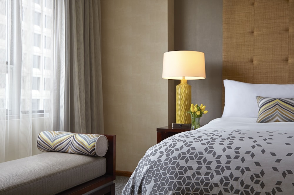 Renaissance Columbus Downtown Hotel - photo 8